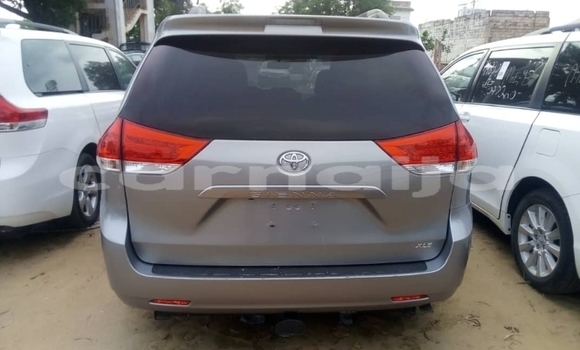 Acheter Neuf Voiture Toyota Sienna Gris à Bénin, Edo Acheter Neuf Voiture Toyota Sienna Gris à Bénin, Edo