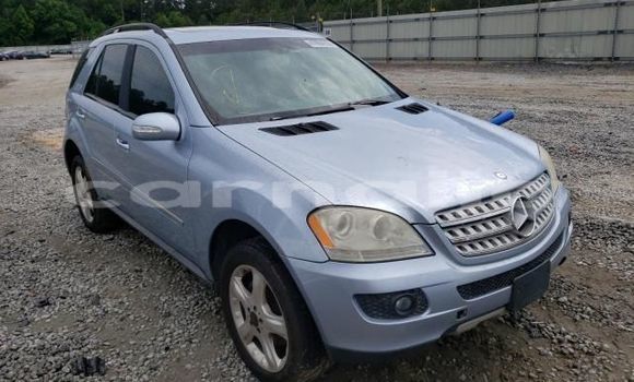Acheter Neuf Voiture Mercedes-Benz ML–Class Beige à Lagos, État de Lagos Acheter Neuf Voiture Mercedes-Benz ML–Class Beige à Lagos, État de Lagos