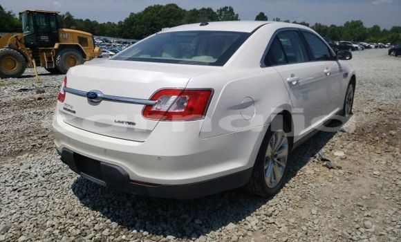 Acheter Neuf Voiture Ford Fiesta Blanc à Abadan, Borno Acheter Neuf Voiture Ford Fiesta Blanc à Abadan, Borno