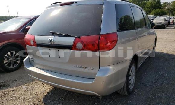 Buy New Toyota Sienna Silver Car in Badagry in Lagos State Buy New Toyota Sienna Silver Car in Badagry in Lagos State