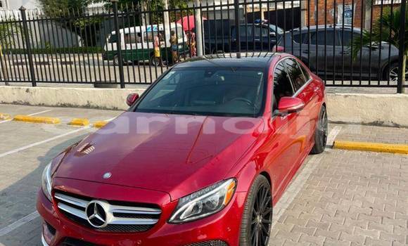 Acheter Occasion Voiture Mercedes-Benz C–Class Rouge à Lagos, État de Lagos