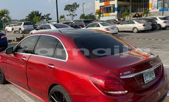 Acheter Occasion Voiture Mercedes-Benz C–Class Rouge à Lagos, État de Lagos Acheter Occasion Voiture Mercedes-Benz C–Class Rouge à Lagos, État de Lagos