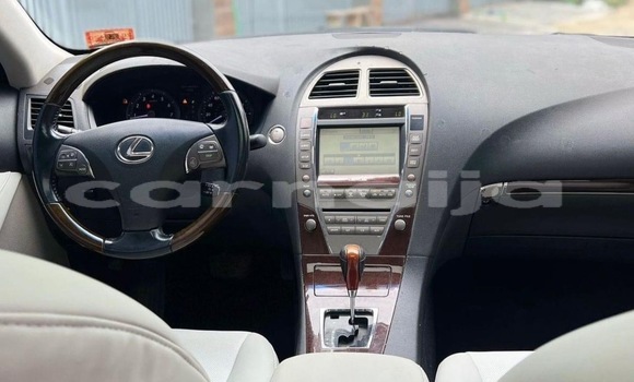 Acheter Occasion Voiture Lexus ES 300 Noir à Ikeja, État de Lagos Acheter Occasion Voiture Lexus ES 300 Noir à Ikeja, État de Lagos