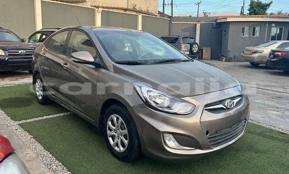 Buy Used Hyundai Accent Silver Car in Ikeja in Lagos State Buy Used Hyundai Accent Silver Car in Ikeja in Lagos State