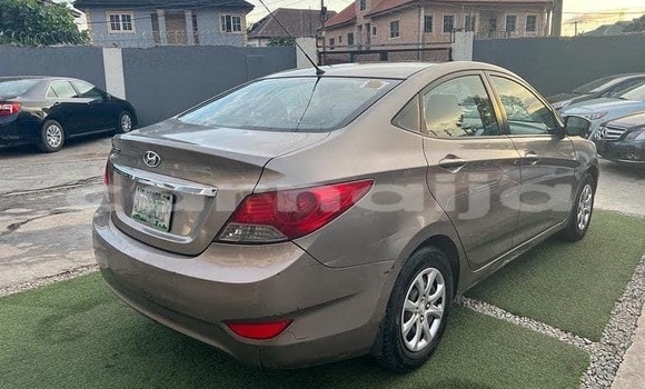 Acheter Occasion Voiture Hyundai Accent Gris à Ikeja, État de Lagos Acheter Occasion Voiture Hyundai Accent Gris à Ikeja, État de Lagos