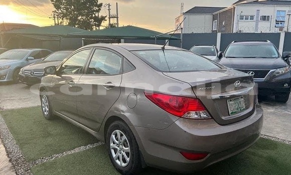 Acheter Occasion Voiture Hyundai Accent Gris à Ikeja, État de Lagos Acheter Occasion Voiture Hyundai Accent Gris à Ikeja, État de Lagos