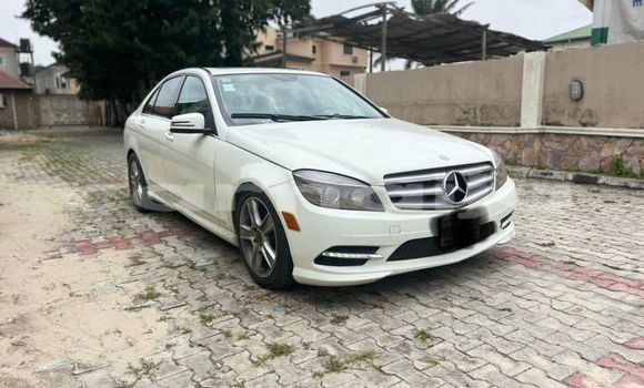 Buy Used Mercedes-Benz C–Class White Car in Lagos in Lagos State Buy Used Mercedes-Benz C–Class White Car in Lagos in Lagos State