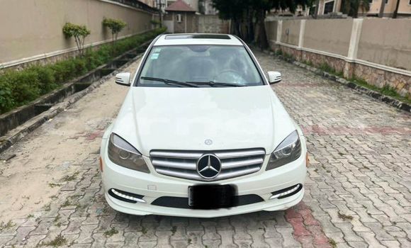Buy Used Mercedes-Benz C–Class White Car in Lagos in Lagos State Buy Used Mercedes-Benz C–Class White Car in Lagos in Lagos State