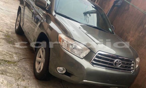 Buy Used Toyota Highlander Green Car in Lagos in Lagos State Buy Used Toyota Highlander Green Car in Lagos in Lagos State