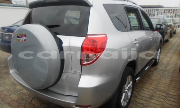 Acheter Occasion Voiture Toyota RAV4 Gris à Ikorodu, État de Lagos Acheter Occasion Voiture Toyota RAV4 Gris à Ikorodu, État de Lagos