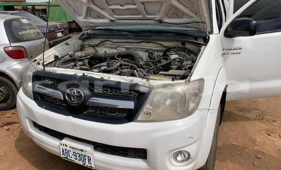 Acheter Occasion Voiture Toyota Hilux Blanc à Lagos, État de Lagos Acheter Occasion Voiture Toyota Hilux Blanc à Lagos, État de Lagos