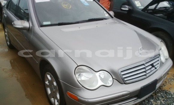 Acheter Occasion Voiture Mercedes-Benz C–Class Gris à Lagos, État de Lagos Acheter Occasion Voiture Mercedes-Benz C–Class Gris à Lagos, État de Lagos