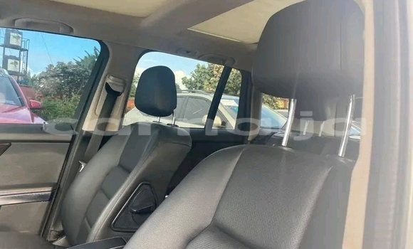 Acheter Neuf Voiture Mercedes-Benz GLK–Class Rouge à Bénin, Edo