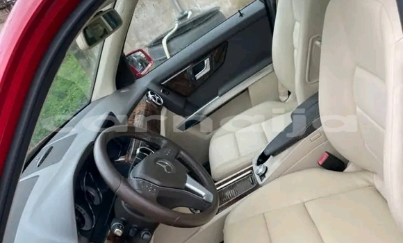 Acheter Neuf Voiture Mercedes-Benz GLK–Class Rouge à Asaba, État du Delta Acheter Neuf Voiture Mercedes-Benz GLK–Class Rouge à Asaba, État du Delta