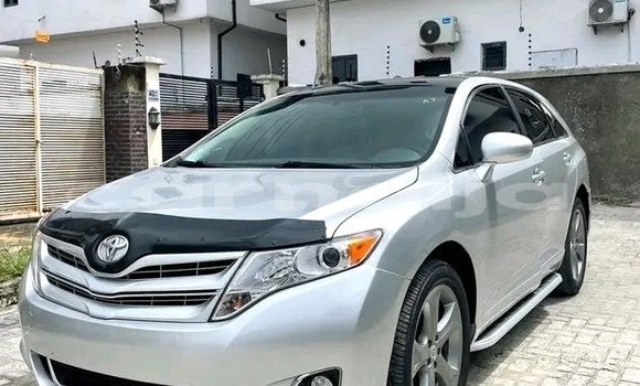 Buy New Toyota Venza White Car in Abakaliki in Ebonyi State Buy New Toyota Venza White Car in Abakaliki in Ebonyi State
