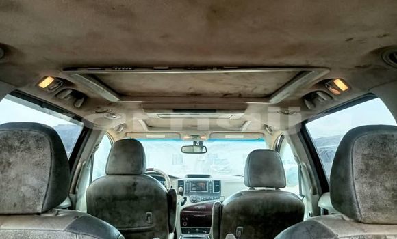 Acheter Occasion Voiture Toyota Sienna Rouge à Shagamu, État d'Ogun Acheter Occasion Voiture Toyota Sienna Rouge à Shagamu, État d'Ogun