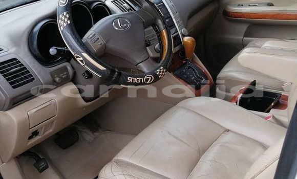 Acheter Occasion Voiture Lexus RX 330 Blanc à Shagamu, État d'Ogun Acheter Occasion Voiture Lexus RX 330 Blanc à Shagamu, État d'Ogun