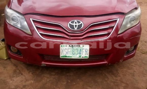 Acheter Occasion Voiture Toyota Camry Rouge à Shagamu, État d'Ogun
