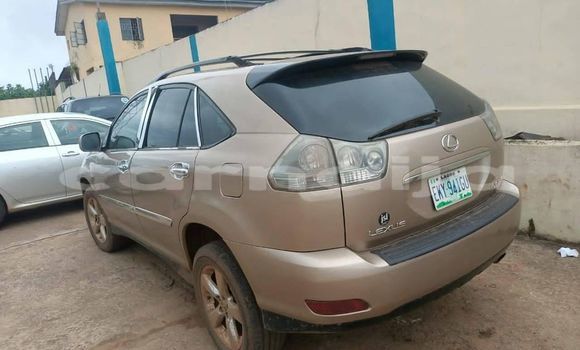 Acheter Occasion Voiture Lexus RX 330 Marron à Shagamu, État d'Ogun Acheter Occasion Voiture Lexus RX 330 Marron à Shagamu, État d'Ogun