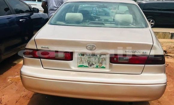 Acheter Occasion Voiture Toyota Camry Marron à Shagamu, État d'Ogun Acheter Occasion Voiture Toyota Camry Marron à Shagamu, État d'Ogun