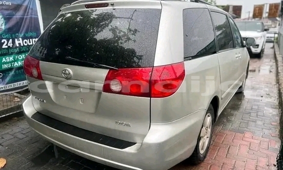Acheter Neuf Voiture Toyota Sienna Gris à Ibadan, État d'Oyo