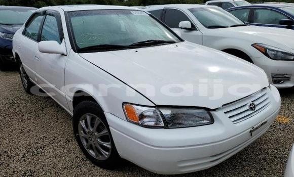 Acheter Neuf Voiture Toyota Camry Blanc à Badagry, État de Lagos Acheter Neuf Voiture Toyota Camry Blanc à Badagry, État de Lagos