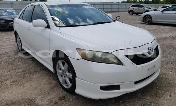 Buy New Toyota Camry White Car in Badagry in Lagos State Buy New Toyota Camry White Car in Badagry in Lagos State