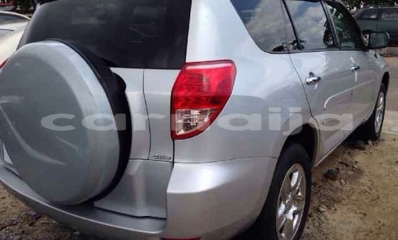 Acheter Occasion Voiture Toyota RAV4 Gris à Lagos, État de Lagos Acheter Occasion Voiture Toyota RAV4 Gris à Lagos, État de Lagos