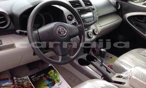 Acheter Occasion Voiture Toyota RAV4 Gris à Lagos, État de Lagos Acheter Occasion Voiture Toyota RAV4 Gris à Lagos, État de Lagos
