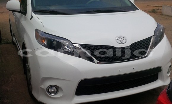Acheter Occasion Voiture Toyota Highlander Blanc à Lagos, État de Lagos Acheter Occasion Voiture Toyota Highlander Blanc à Lagos, État de Lagos