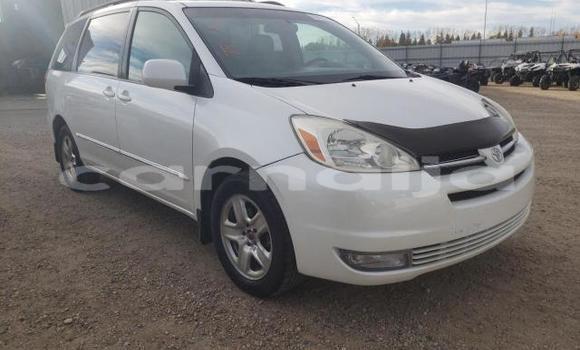 Buy New Toyota Sienna White Car in Badagry in Lagos State