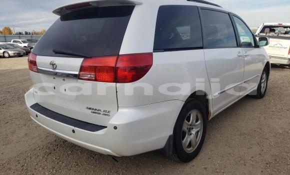 Buy New Toyota Sienna White Car in Badagry in Lagos State Buy New Toyota Sienna White Car in Badagry in Lagos State
