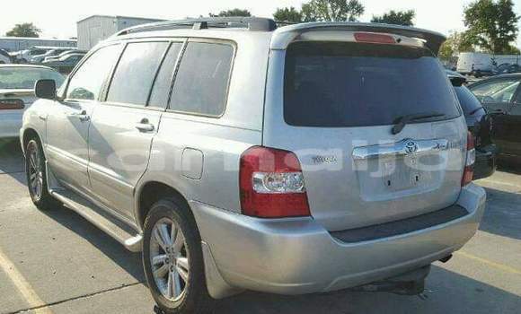 Buy Import Toyota Highlander Silver Car in Daura in Katsina Buy Import Toyota Highlander Silver Car in Daura in Katsina