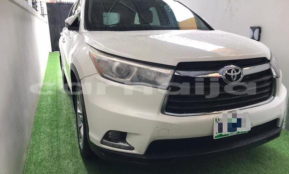 Acheter Occasion Voiture Toyota Highlander Blanc à Lagos, État de Lagos
