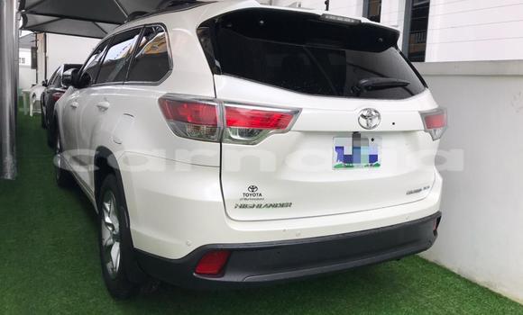 Acheter Occasion Voiture Toyota Highlander Blanc à Lagos, État de Lagos Acheter Occasion Voiture Toyota Highlander Blanc à Lagos, État de Lagos