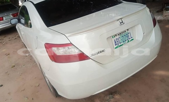 Acheter Occasion Voiture Honda Civic Blanc à Abuja, État de Lagos Acheter Occasion Voiture Honda Civic Blanc à Abuja, État de Lagos