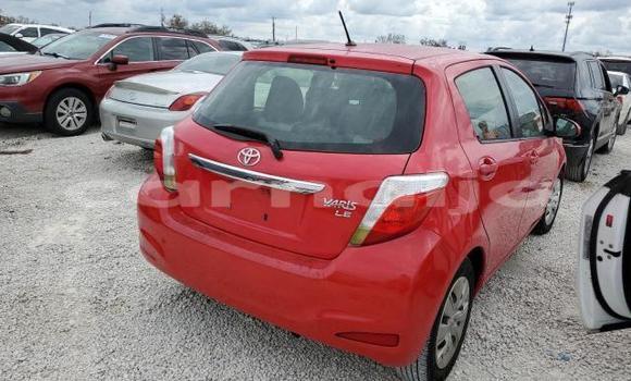 Acheter Neuf Voiture Toyota Yaris Rouge à Badagry, État de Lagos Acheter Neuf Voiture Toyota Yaris Rouge à Badagry, État de Lagos