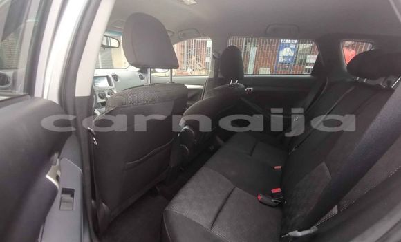 Buy Used Pontiac Vibe Silver Car in Lagos in Lagos State Buy Used Pontiac Vibe Silver Car in Lagos in Lagos State