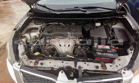 Buy Used Pontiac Vibe Silver Car in Lagos in Lagos State Buy Used Pontiac Vibe Silver Car in Lagos in Lagos State