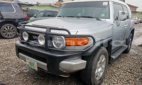 Buy Used Toyota FJ Cruiser Silver Car in Lagos in Lagos State Buy Used Toyota FJ Cruiser Silver Car in Lagos in Lagos State