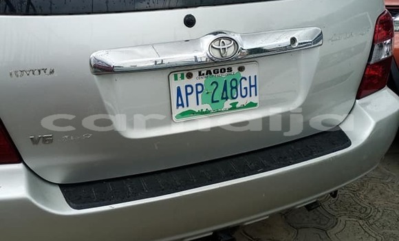 Acheter Occasion Voiture Toyota Highlander Gris à Lagos, État de Lagos Acheter Occasion Voiture Toyota Highlander Gris à Lagos, État de Lagos