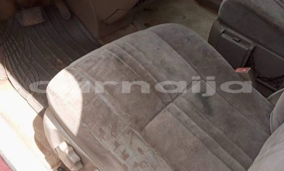 Acheter Occasion Voiture Toyota Sienna Rouge à Ibadan, État d'Oyo Acheter Occasion Voiture Toyota Sienna Rouge à Ibadan, État d'Oyo