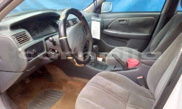 Acheter Occasion Voiture Toyota Camry Blanc à Lagos, État de Lagos Acheter Occasion Voiture Toyota Camry Blanc à Lagos, État de Lagos