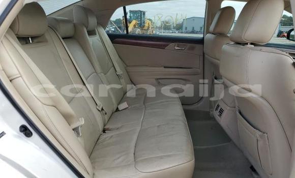 Buy New Toyota Avalon White Car in Badagry in Lagos State Buy New Toyota Avalon White Car in Badagry in Lagos State