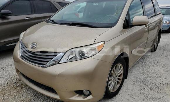 Acheter Neuf Voiture Toyota Sienna Marron à Badagry, État de Lagos Acheter Neuf Voiture Toyota Sienna Marron à Badagry, État de Lagos