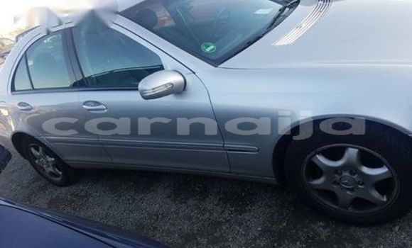 Acheter Import Voiture Mercedes-Benz C–Class Gris à Lagos, État de Lagos Acheter Import Voiture Mercedes-Benz C–Class Gris à Lagos, État de Lagos
