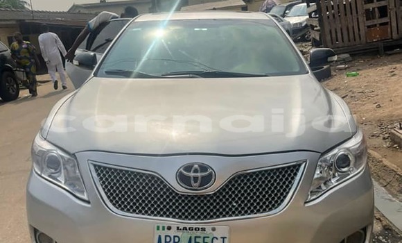 Acheter Occasion Voiture Toyota Camry Gris à Lagos, État de Lagos Acheter Occasion Voiture Toyota Camry Gris à Lagos, État de Lagos