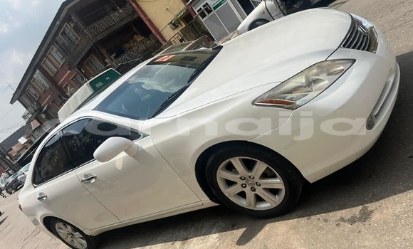 Acheter Occasion Voiture Lexus ES Blanc à Lagos, État de Lagos Acheter Occasion Voiture Lexus ES Blanc à Lagos, État de Lagos