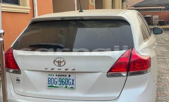 Buy Used Toyota Venza White Car in Lagos in Lagos State Buy Used Toyota Venza White Car in Lagos in Lagos State