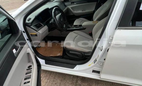 Buy Used Hyundai Sonata White Car in Aba in Abia State Buy Used Hyundai Sonata White Car in Aba in Abia State